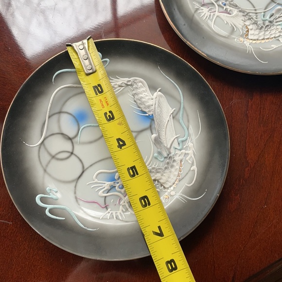 Gorgeous Japanese Moriage Dragonware plate set, unmarked, vintage, gold trim - Picture 7 of 7